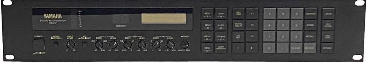 Yamaha REV7 – Produktfoto